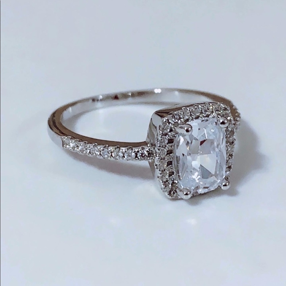 Beautiful Ring - image 2